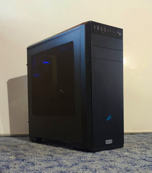 Počítačová skříň, EVOLVEO T3 černá Window Blue, 3x ventil. - 2