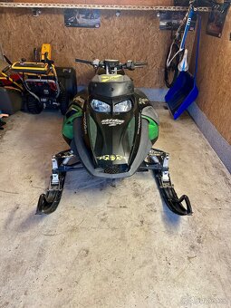 Ski doo mach z 1000 - 2