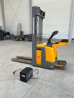 Vysokozdvižný vozík Jungheinrich - 2