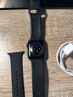 Apple Watch Series 6 44mm - 2