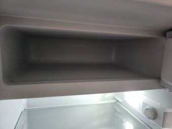 lednička 85cm Hisense - 2