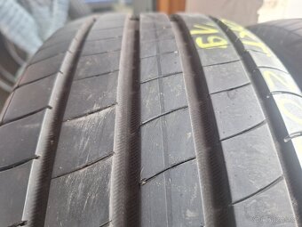 Prodám letní pneu 205/55/17 Michelin - 2