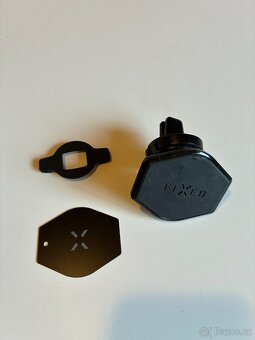Magnetický držák do auta Fixed - 2