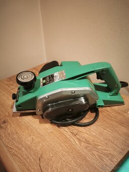Elektrický hoblík Hitachi F30A - 2