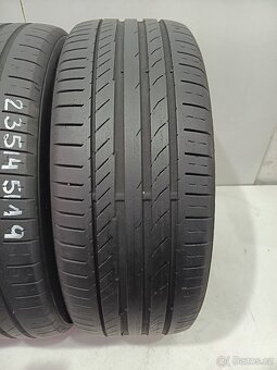 Letní pneu 235/45/19 Continental - 2