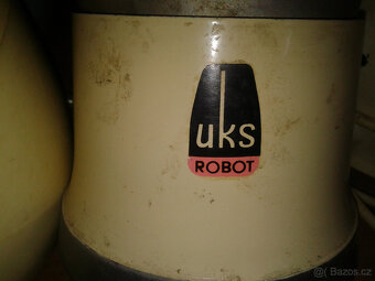 robot uks - 2