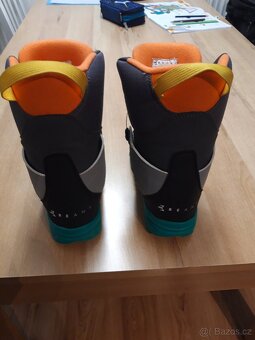 Boty na snowboard v.37 - 2