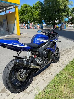 Yamaha R6 - 2