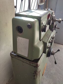 Soustruh KART Emu 200 - 2