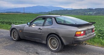 Porsche 944  2.5 - 2