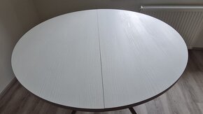 Kulatý stůl 120 - 160 cm - 2
