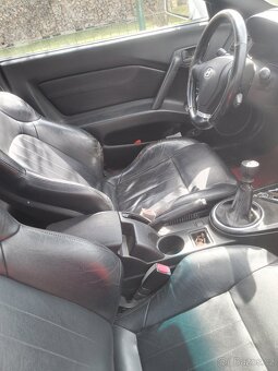Hyundai coupe 2,7 v6 - 2