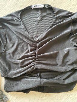 Krásná trika Under Armour vel.38/M - 2