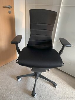 Kancelářská židle Herman Miller Embody Gaming NOVÁ - 2