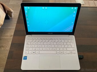 Prodám notebook ASUS X205TA - 2