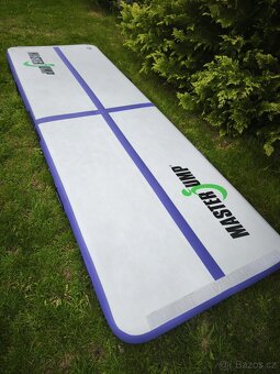 Nafukovací žíněnka Airtrack - 2