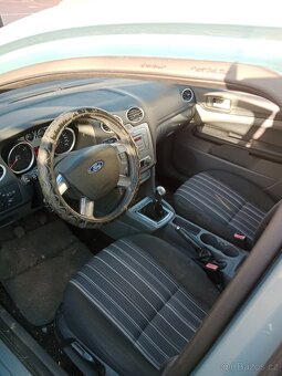 Ford Focus II 1.6benzin 74kw - 2