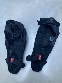 Alpinestars chrániče kolen - 2
