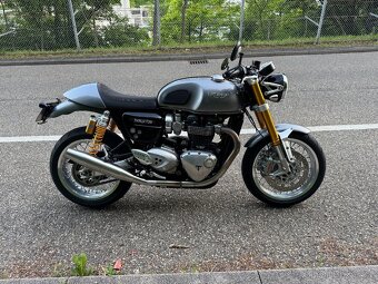 Triumph Thruxton 1200R - 2