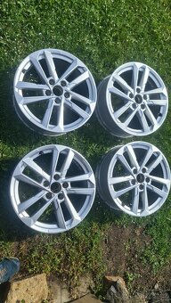 Originál 6,5J r17 17" Audi A3 VW Škoda 5x112 - 2