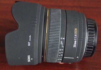 Sigma 30/1,4 EX DC baj. Pentax - 2