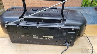 Radiomagnetofon SHARP - 2