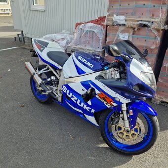 Suzuki gsx_r 750 - 2