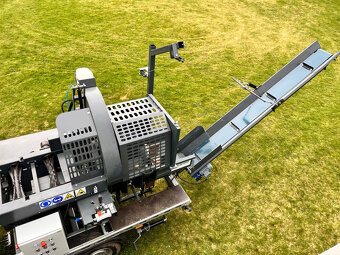 Pronájem mobilního štípacího automatu SP-45E - 2