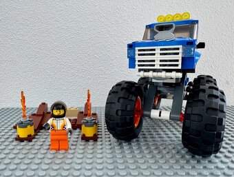 LEGO City 60180 - Monster truck - 2