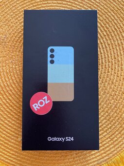 Samsung Galaxy S24 - 2