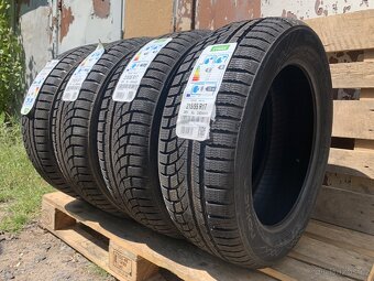 4ks 215/55/17 Nokian/2016/98V/nove zimní 8.2m - 2