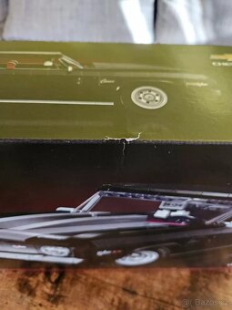 LEGO Icons 10304 Chevrolet Camaro Z28 - 2
