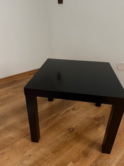 Konferenční stůl IKEA lack 100,- - 2