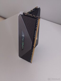 Corsair 32GB KIT DDR4 3600 MT/s CL18 - 2