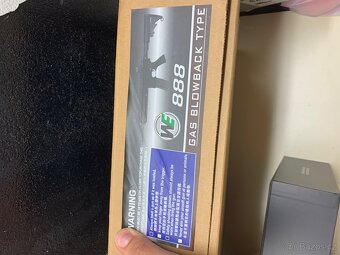 WE 888 GBB – airsoft set (pův. cena 14 000 Kč) - 2