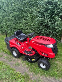 Prodám zahradní traktor MTD - 2