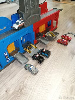 Policejní a hasičská stanice - 2