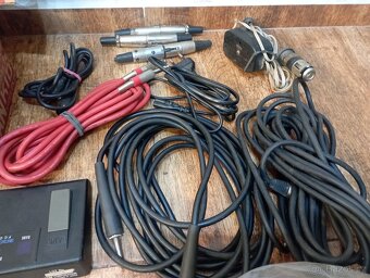 Součástky pro kytaráře - 2