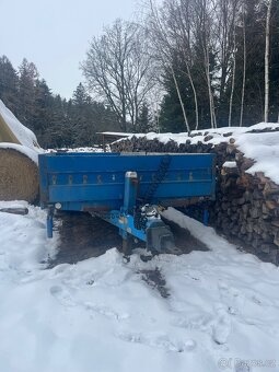 Traktorový vlek, přivěs na balíky - 2