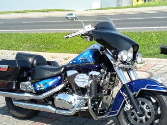 Suzuki Intruder 1500VL - 2