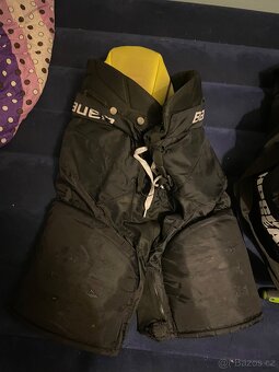 Hokejova vystroj - 2