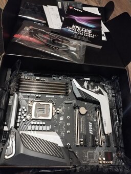 MSI MPG Z390 Gaming Pro Carbon / box - 2