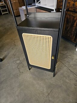 Nová skříňka - knihovna - 2