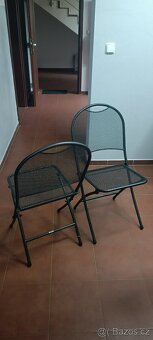 Kovové židle se stolem - 2