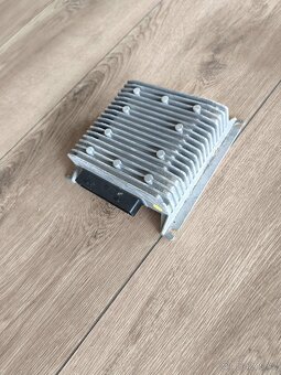 Subwoofer Škoda Octavia 2 premium sound system - 2