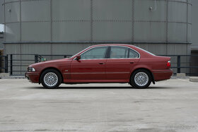 BMW e39 535i, r. 2000, 1. majitel, TOP stav a TOP vybava - 2