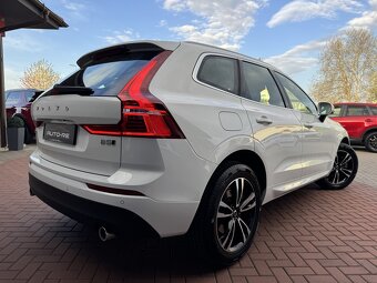 Volvo XC60 2.0i B5 AWD Momentum PRO Full LED Automat Navi - 2