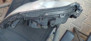 Levé světlo Subaru Legacy/Outback - 2