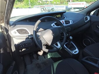Renault Scénic 2010 - 2