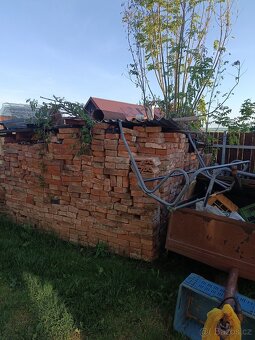 Staré očištěné cihly - 2
